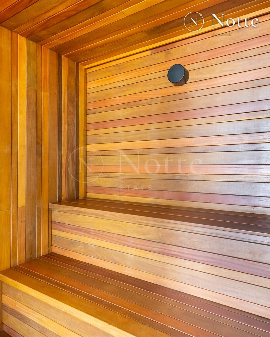 Sauna revestida de madeira